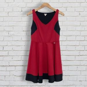 GUESS Black & Red Colorblock Sleeveless Fit n Flare Dress Women’s Size Large EUC